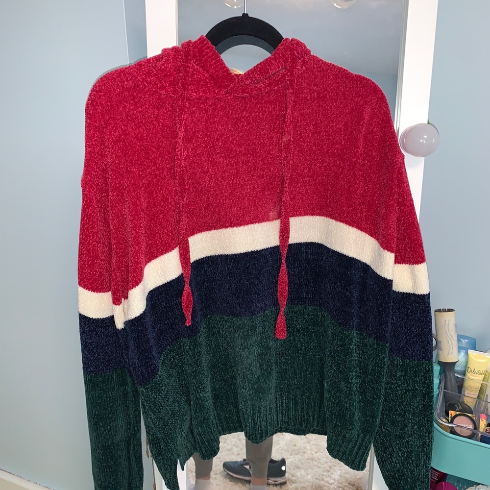 LF hooded sweater